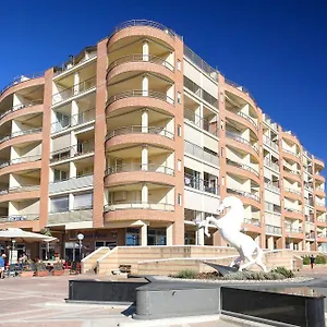 Aparthotel Mediterraneo **