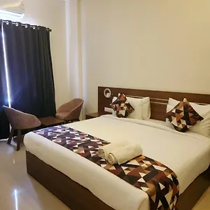 https://le-sanara-residency.kerala-hotels.net